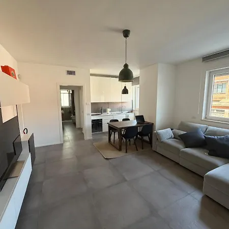 Capruzzi - In The Center Opposite The Station * Bari